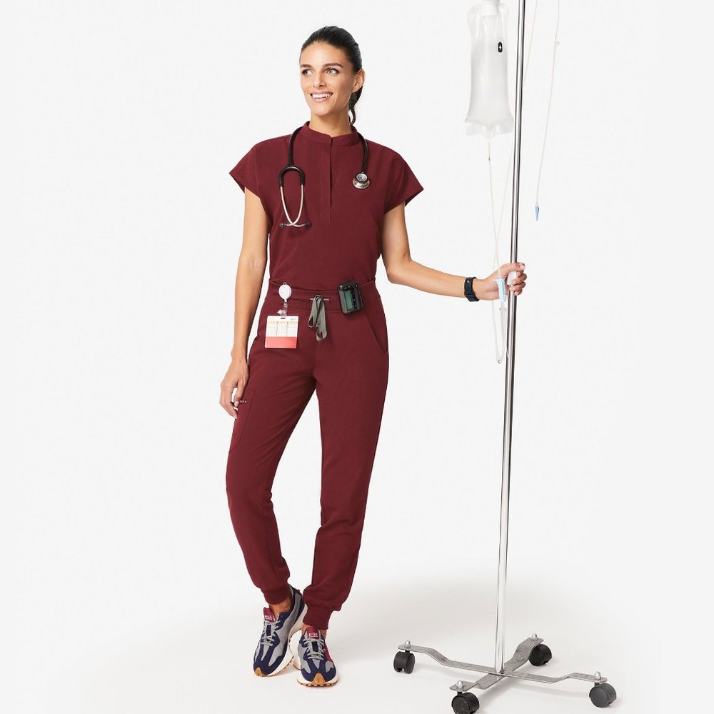 Figs scrub set- Burgundy